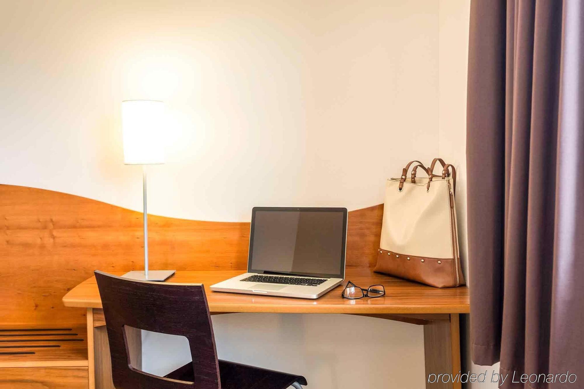 Ibis Hotel Northampton Centre Εξωτερικό φωτογραφία