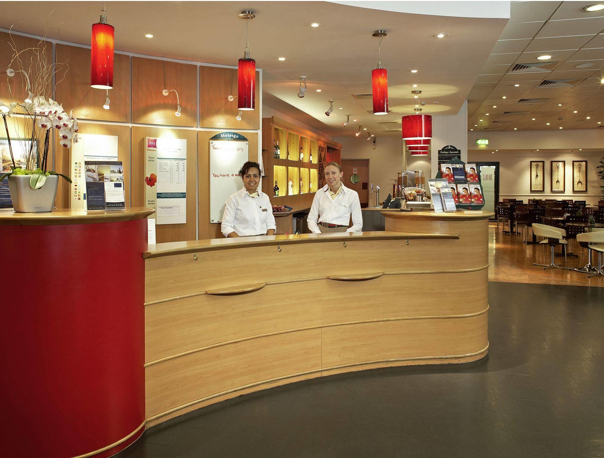Ibis Hotel Northampton Centre Εξωτερικό φωτογραφία
